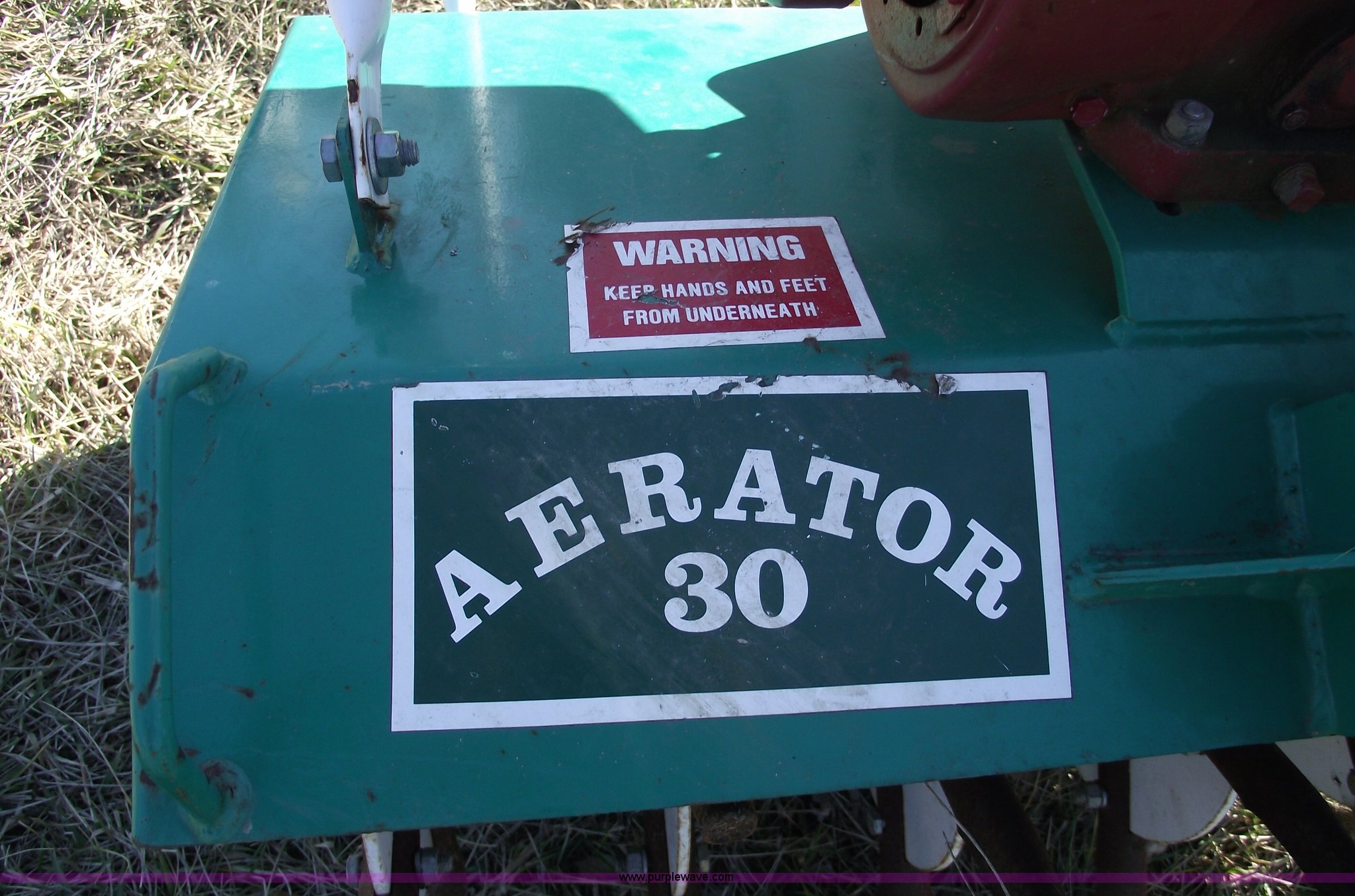 Lesco Aerator 30 in Harrisonville, MO Item B6052 sold Purple Wave