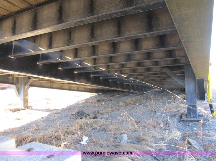 image for item A1808 2005 Ledwell LW25RMP portable loading ramp