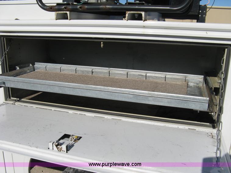 image for item A6034 2008 Ford F350 XL Super Duty service truck