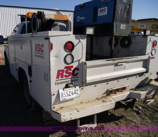 image for item B2165 2005 Ford F350 Super Duty service truck