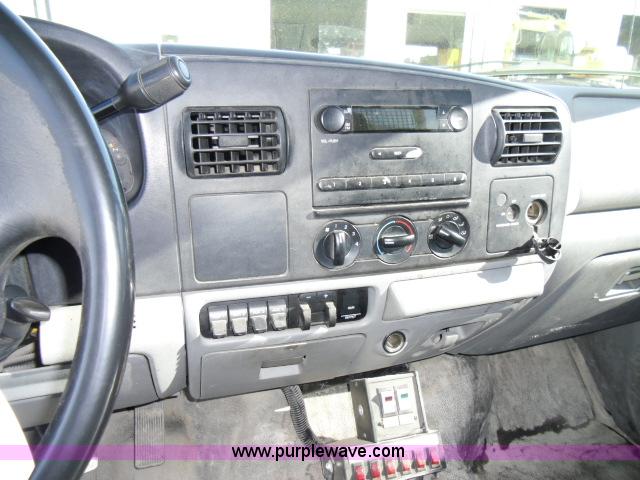 image for item B2165 2005 Ford F350 Super Duty service truck