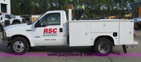 image for item B2166 2005 Ford F350 Super Duty service truck