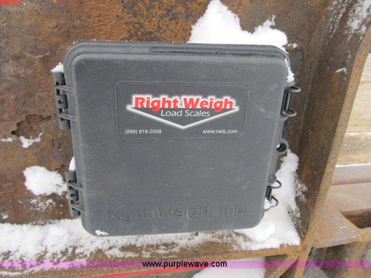 image for item B2585 2007 Ledwell 48' hydratail trailer