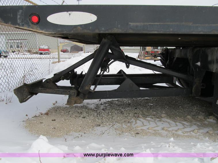 image for item B2586 2006 Freightliner M2 106 rollback truck