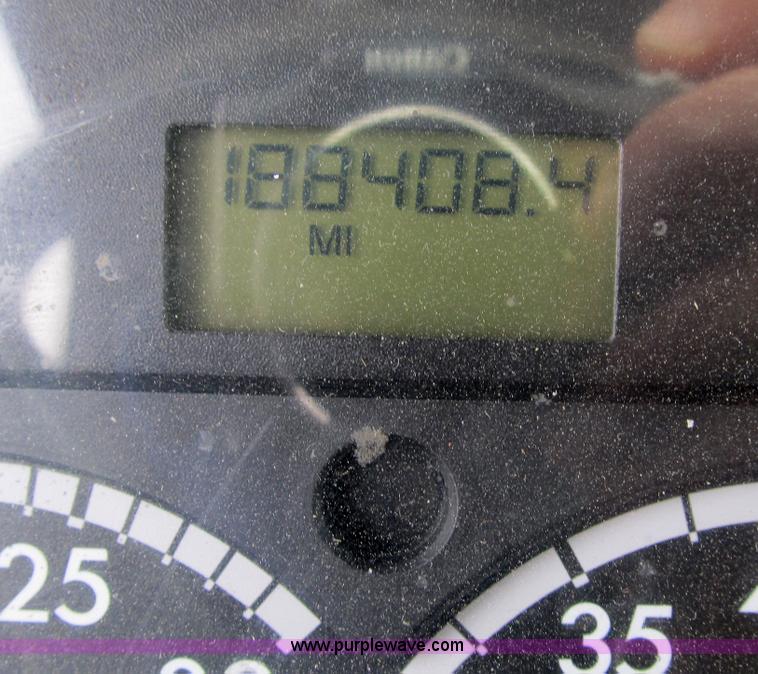 image for item B2586 2006 Freightliner M2 106 rollback truck