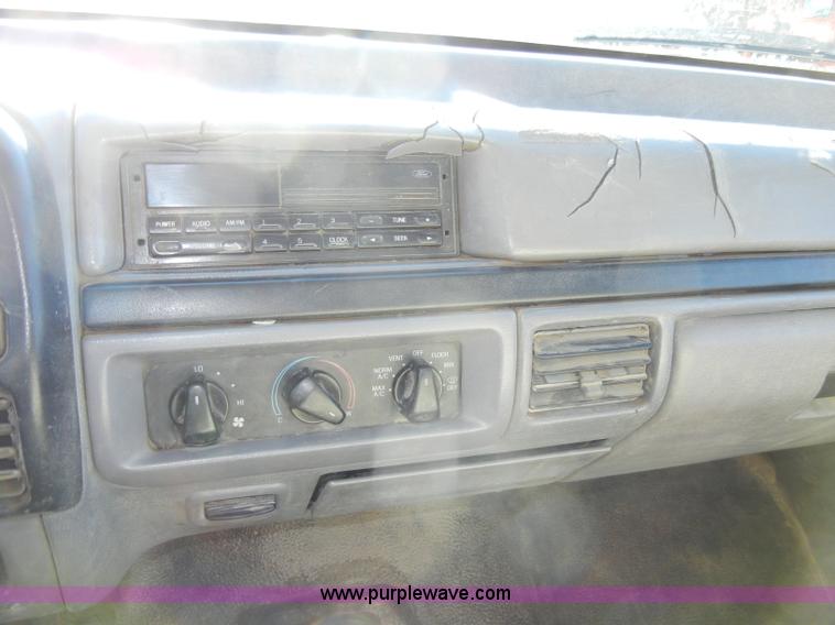 image for item A3384 1996 Ford F350 XL pickup truck