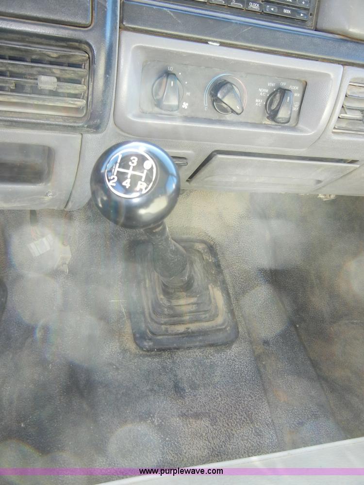 image for item A3384 1996 Ford F350 XL pickup truck