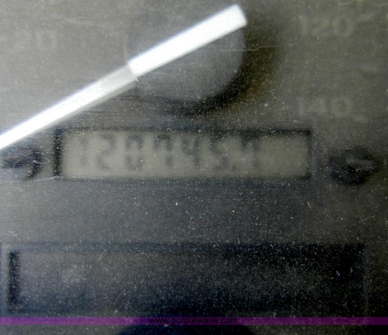 image for item A3384 1996 Ford F350 XL pickup truck