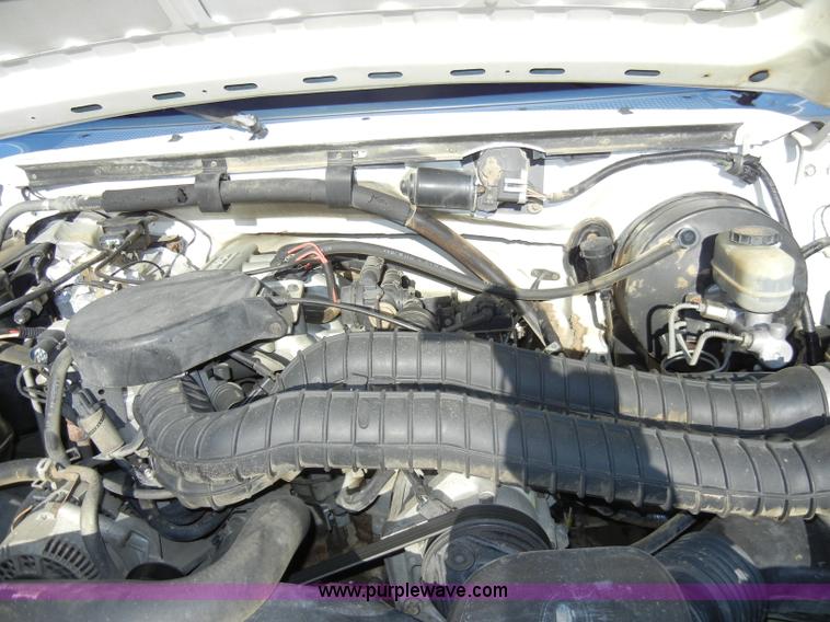 image for item A3384 1996 Ford F350 XL pickup truck