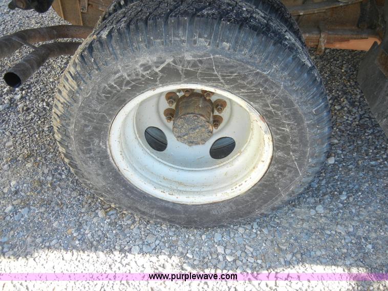 image for item A3384 1996 Ford F350 XL pickup truck