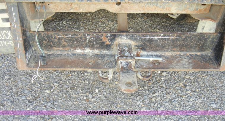 image for item A3384 1996 Ford F350 XL pickup truck