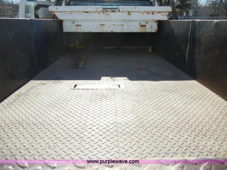 image for item A3384 1996 Ford F350 XL pickup truck