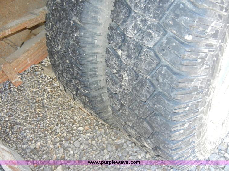 image for item A3384 1996 Ford F350 XL pickup truck