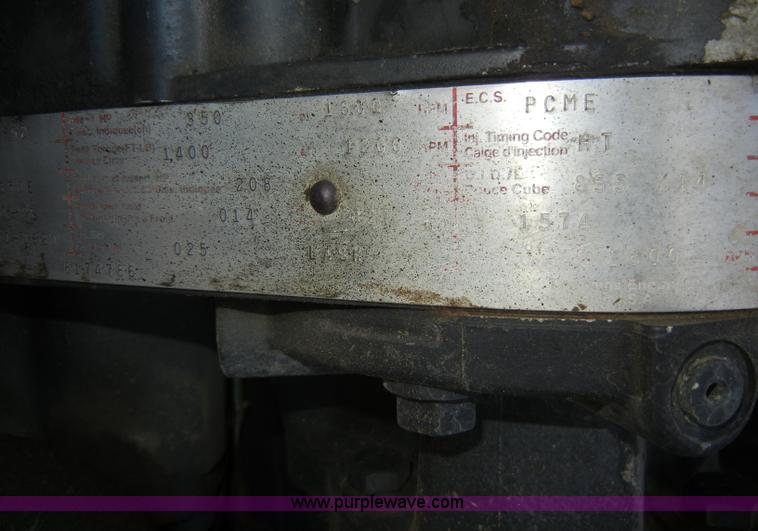 image for item A3386 1994 Volvo WG semi truck