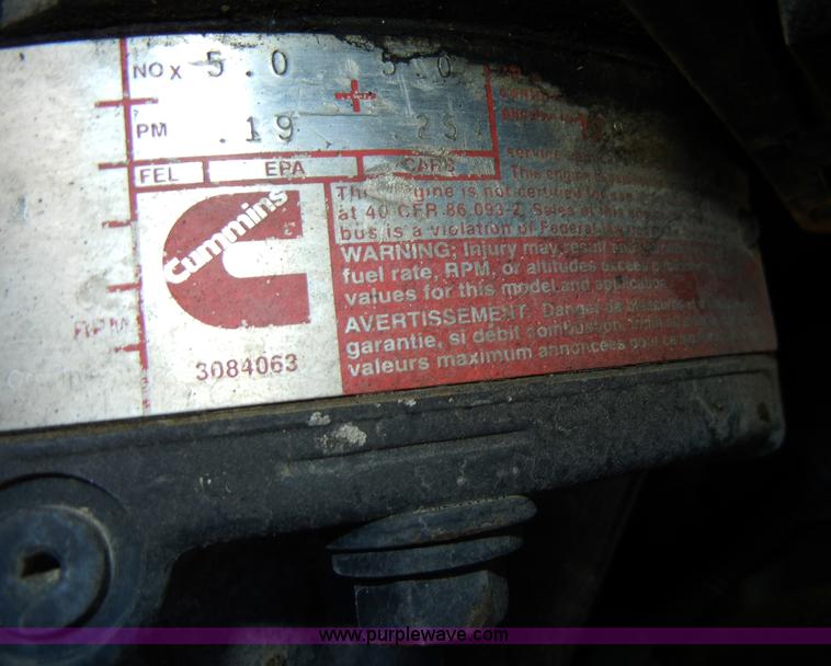 image for item A3386 1994 Volvo WG semi truck