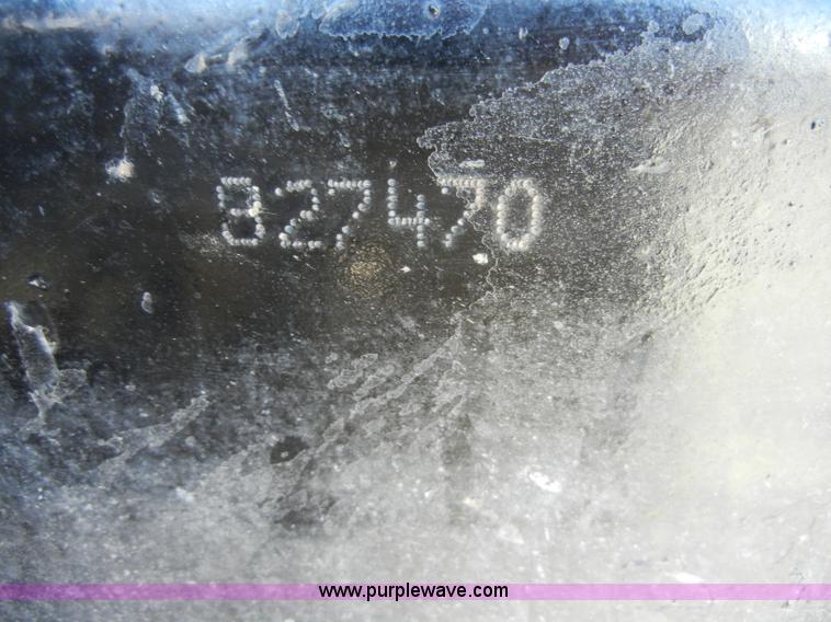 image for item A3386 1994 Volvo WG semi truck