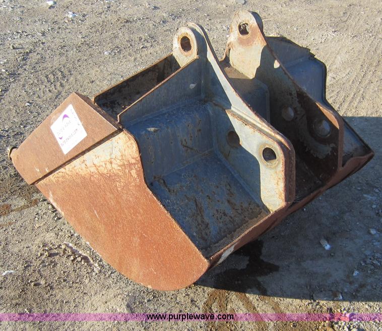 image for item A5649 34" bucket