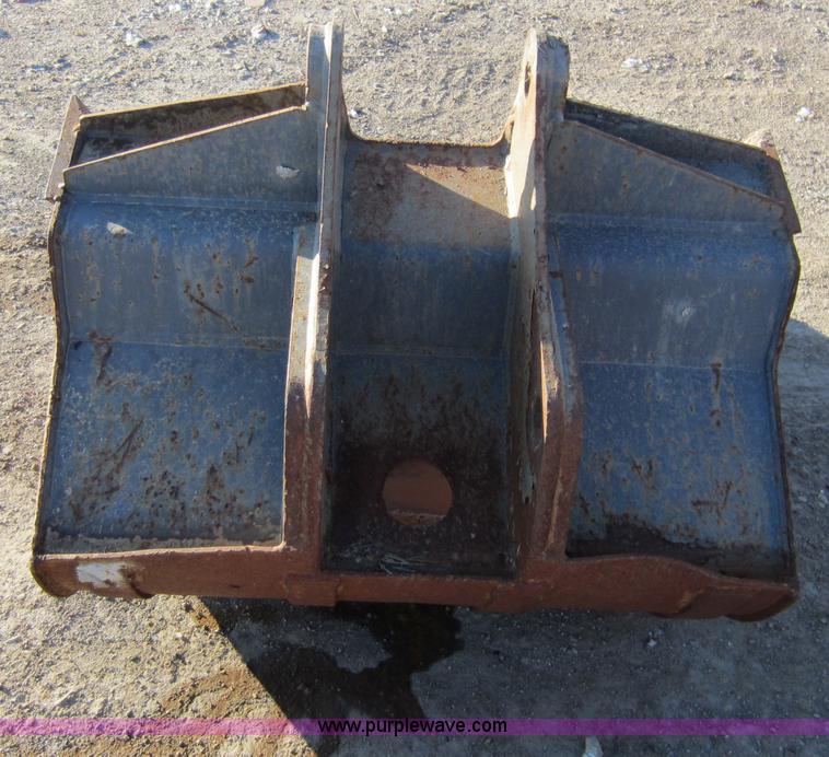 image for item A5649 34" bucket