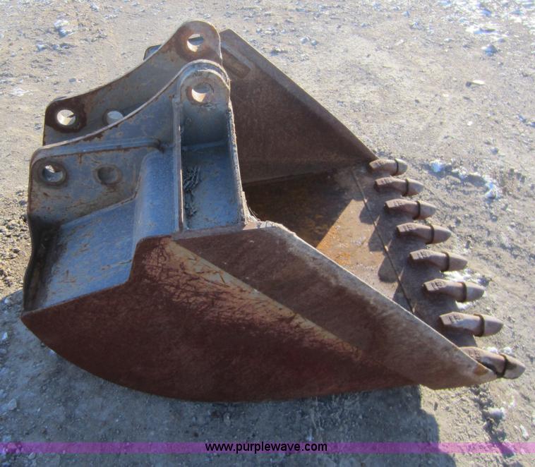 image for item A5649 34" bucket