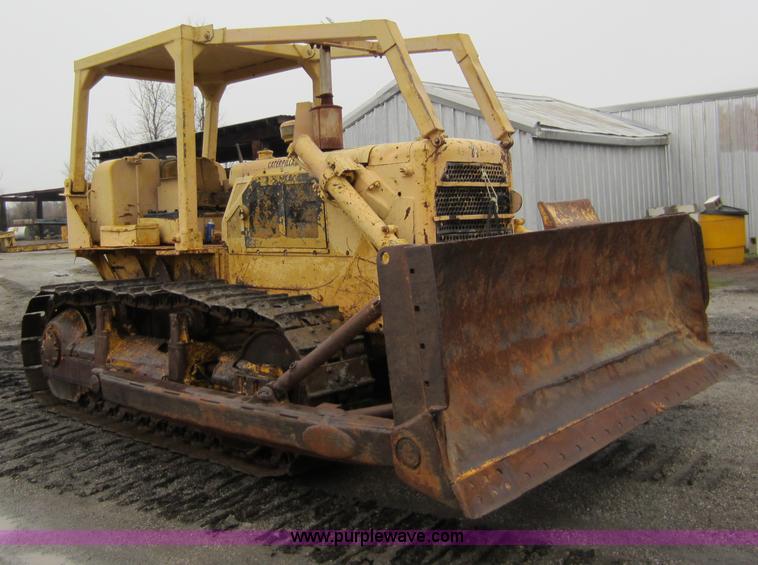 image for item A5670 1968 Caterpillar D6C dozer