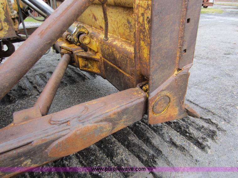 image for item A5670 1968 Caterpillar D6C dozer