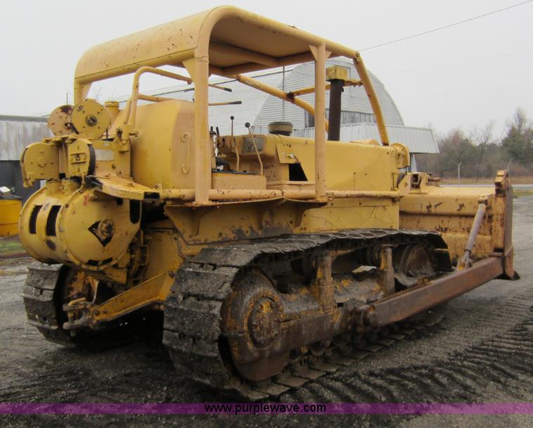 image for item A5671 1967 Caterpillar D6C dozer