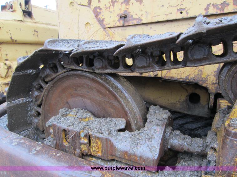 image for item A5671 1967 Caterpillar D6C dozer