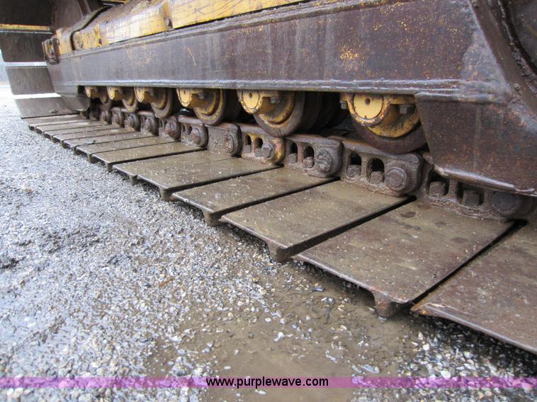 image for item A5672 1983 Caterpillar D3B dozer