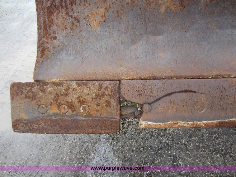 image for item A5672 1983 Caterpillar D3B dozer