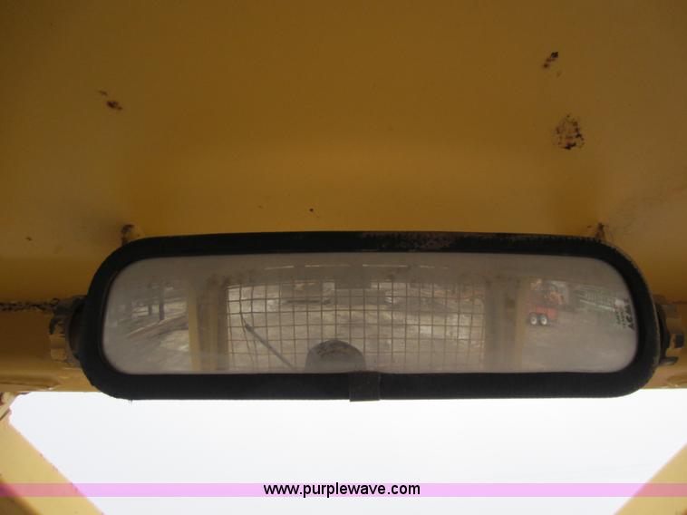 image for item A5672 1983 Caterpillar D3B dozer