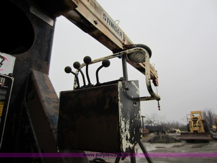 image for item A5673 1977 Mack RS600L crane truck