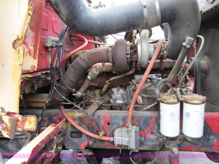 image for item A5673 1977 Mack RS600L crane truck