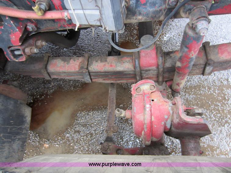 image for item A5673 1977 Mack RS600L crane truck