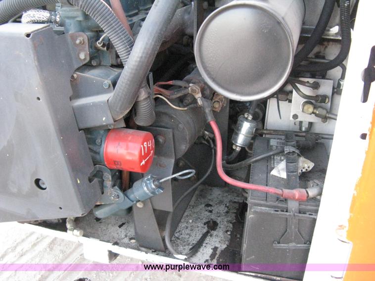 image for item A6020 1995 Bobcat 553 skid steer