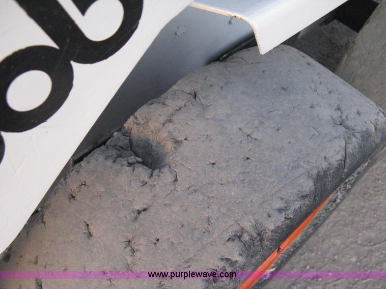 image for item A6020 1995 Bobcat 553 skid steer