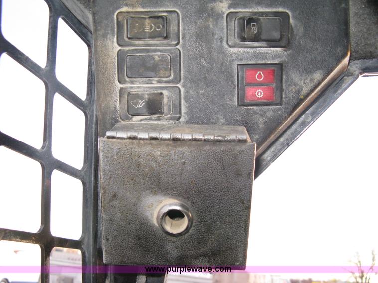 image for item A6021 1999 Bobcat 863 Turbo Advantage series skid steer