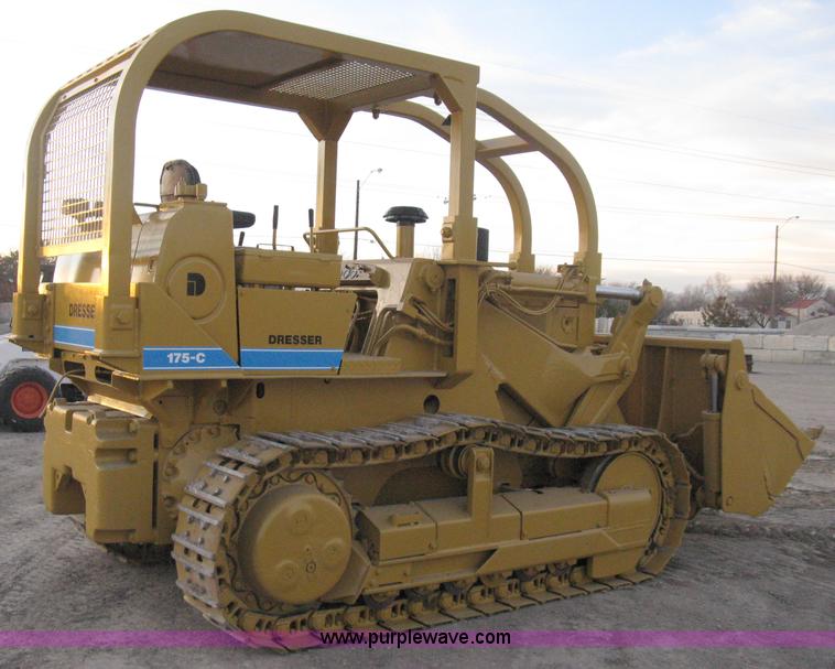 image for item A6022 1997 Dresser 175C track loader