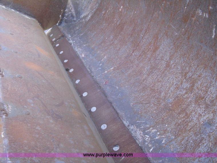 image for item A6022 1997 Dresser 175C track loader