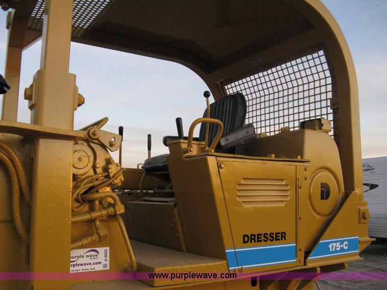 image for item A6022 1997 Dresser 175C track loader