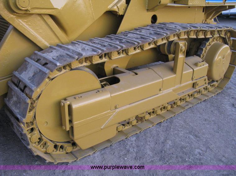 image for item A6022 1997 Dresser 175C track loader