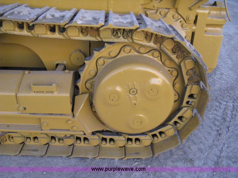 image for item A6022 1997 Dresser 175C track loader