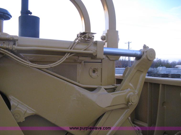 image for item A6022 1997 Dresser 175C track loader