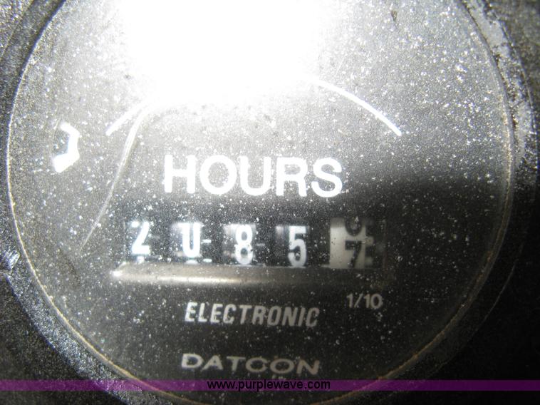 image for item A6022 1997 Dresser 175C track loader