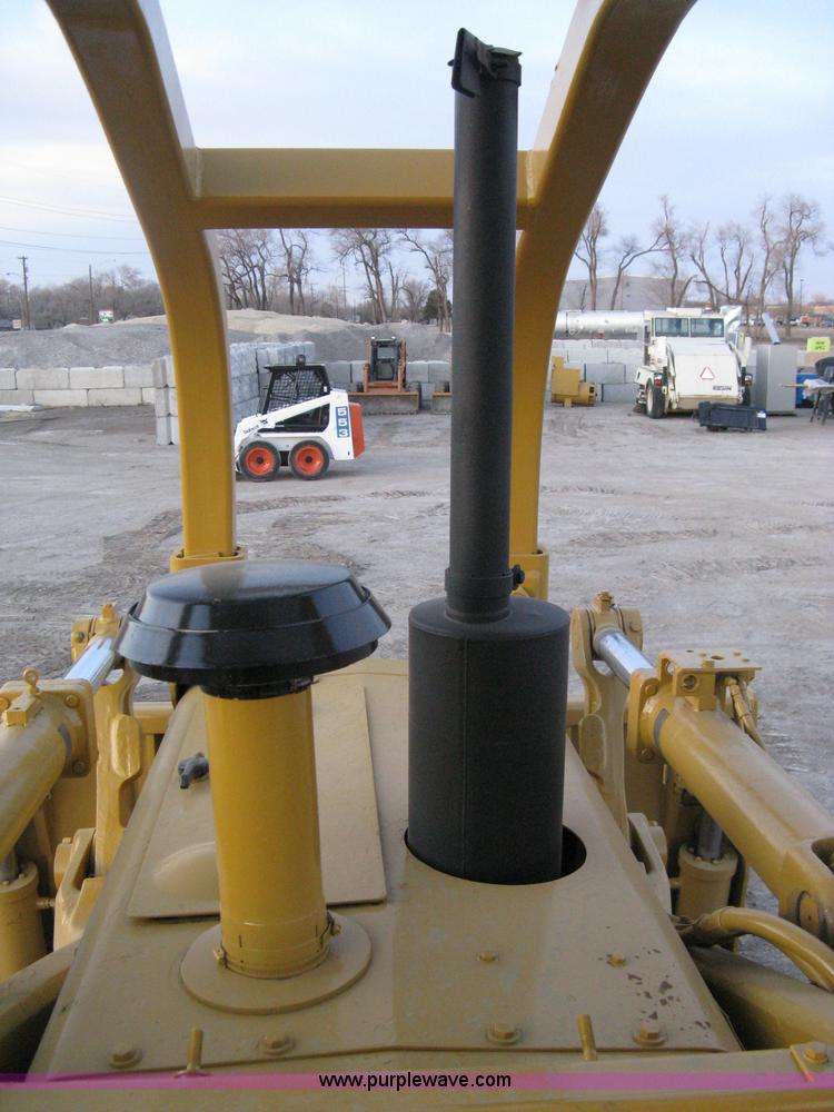 image for item A6022 1997 Dresser 175C track loader