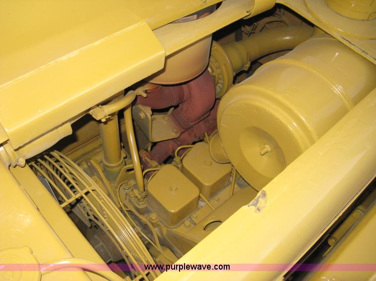 image for item A6022 1997 Dresser 175C track loader