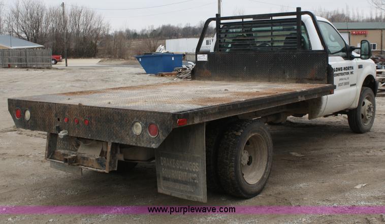 image for item A6622 2001 Ford F450 XL Super Duty pickup truck