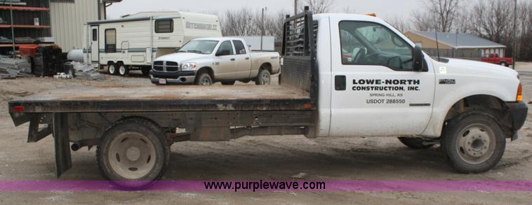 image for item A6622 2001 Ford F450 XL Super Duty pickup truck