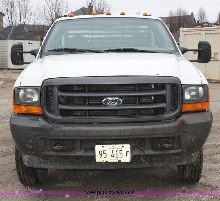 image for item A6622 2001 Ford F450 XL Super Duty pickup truck