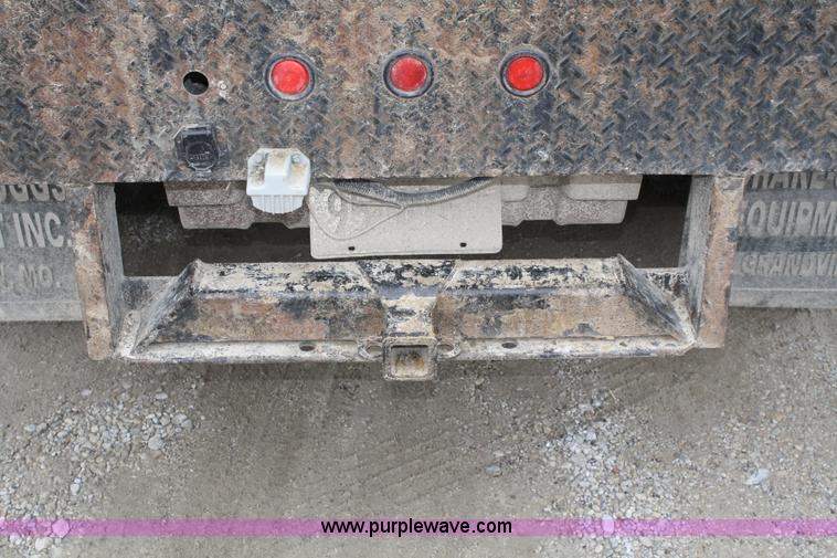 image for item A6622 2001 Ford F450 XL Super Duty pickup truck