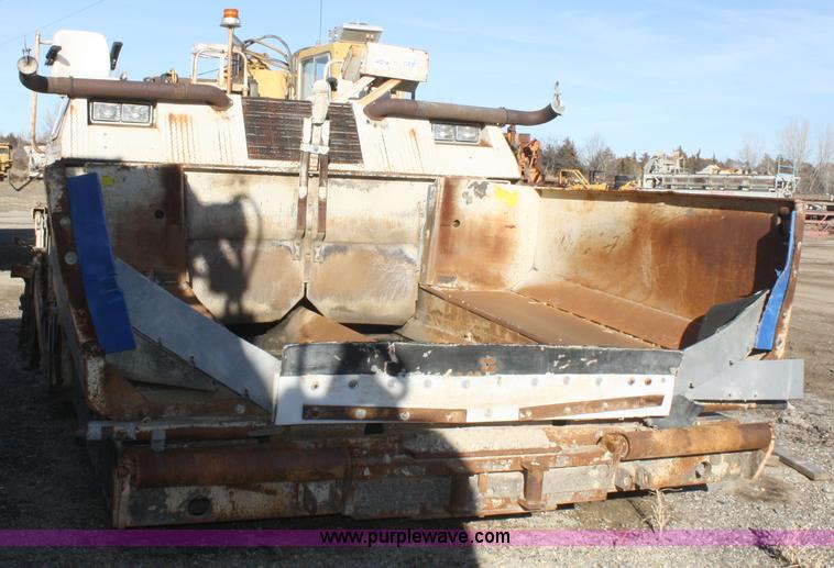 image for item A6626 1991 Cedarapids CR561 asphalt paver